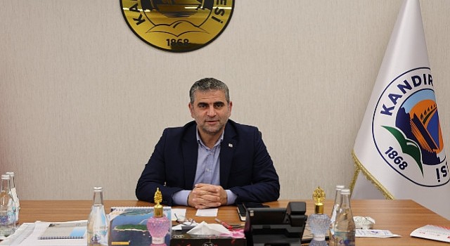 Kandıra Belediye Başkanı Adnan Turan Kadir Gecesi dolayısıyla bir mesaj yayımlayarak Kandıra halkının ve İslam aleminin mübarek gecesini tebrik etti