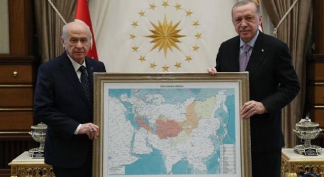 Türk Dünyası haritası pozu şimdi de Yunanistan'ı rahatsız etti