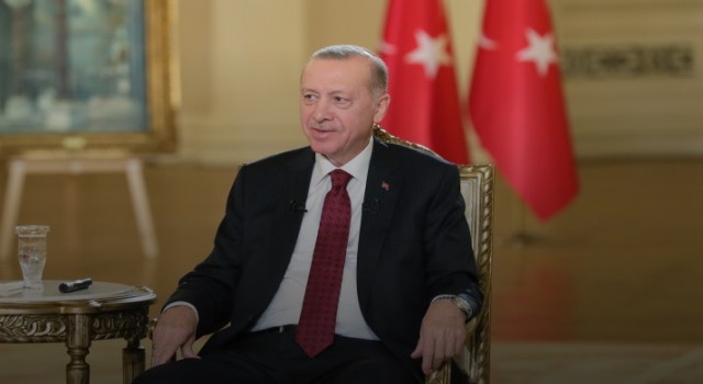 Cumhurbaşkanı Erdoğan; "Benim oradaki hitabımın muhatabı Sezen Aksu değildir"