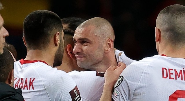 Burak Yılmaz: "Dönmeyi çok istiyorum"