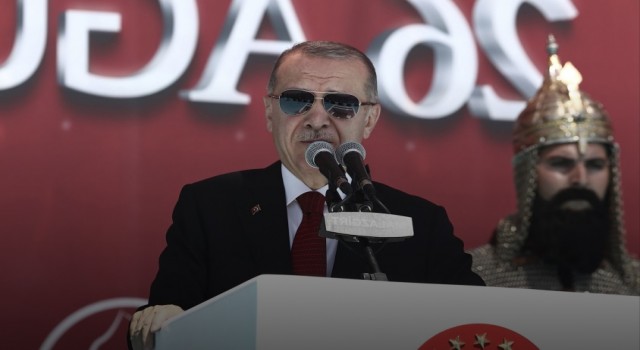 Cumhurbaşkanı Erdoğan: Malazgirt, bu coğrafyada kazandığımız diğer tüm zaferlerin ilk adımıdır
