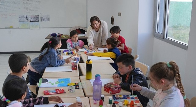 Didim Belediyesi, Resim Kurslarıyla Geleceğin Ressamlarını Şekillendiriyor - Sanatın İzinde Yetenekler Filizleniyor!