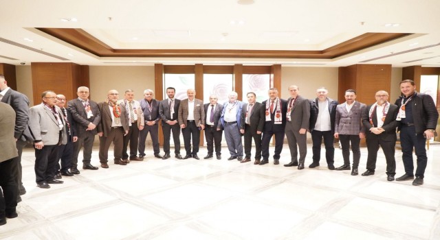 Yeniden Refah Partisi Pursaklar Belediye Başkan Adayı Dr. Bayram Baş, Çankırı Dernekler Konfederasyonu İstişare Toplantısında Değerli Hemşehrileriyle Bir Araya Geldi