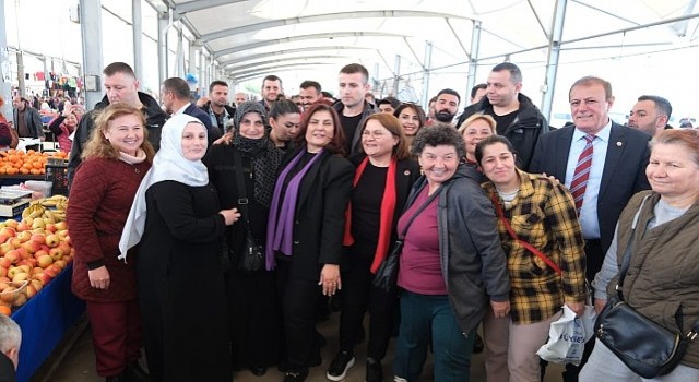 Aydın Büyükşehir Belediye Başkanı Özlem Çerçioğlu, Didim’de Ata Tohumlarından üretilen binlerce fidenin dağıtımını yaptı ve Didim Pazarı’nı ziyaret etti