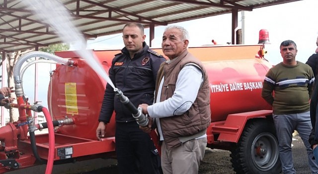 Aydın Büyükşehir Belediyesi’nin Yangın Söndürme Tankeri Dağıtımı Sürüyor