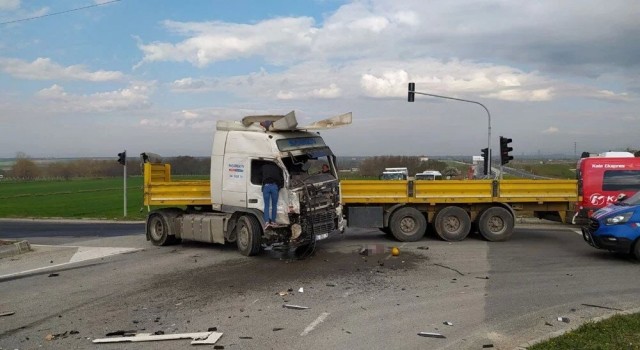 Tekirdağ'da TIR, yolcu otobüsüne çarptı: 5 ölü, 10 yaralı