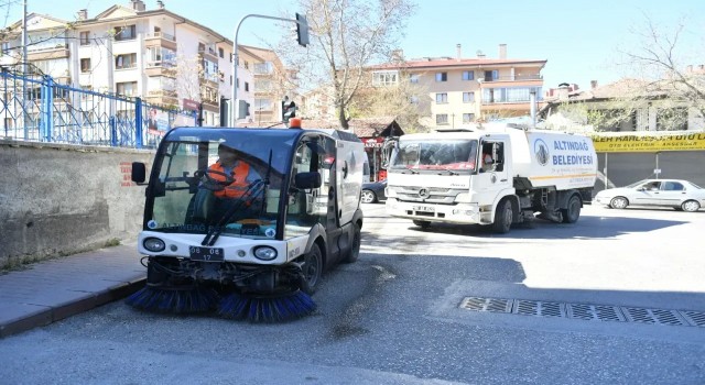 Altındağ'da Temizlik Çalışmaları Devam Ediyor