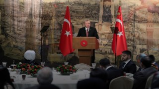 Cumhurbaşkanı Erdoğan ilk iftarını Şehit Aileleri ile beraber yaptı