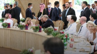 Cumhurbaşkanı Erdoğan, G20 Liderler Zirvesi’nin resmî öğle yemeğine katıldı