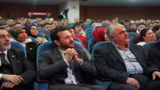 Yeniden Refah Partisi Rüzgarı Ankara'da Esti: Genel Başkan Dr.Fatih Erbakan ve Pursaklar Belediye Başkanı Adayı Dr. Bayram Baş, İl Divan Toplantısında Buluştu