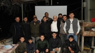 Burhaniye Belediye Başkan Adayı Ali Kemal Deveciler Kuyumcu Mahallesi’nde bir araya gelerek mahalle sakinleriyle önemli bir buluşma gerçekleştirdi
