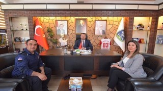 Belediye Başkanımız Adnan Öztaş’a vatandaşlarımızın hayırlı olsun ziyaretleri kapsamında, Resmi Kurum Müdürlerimizden de ziyaretler devam ediyor